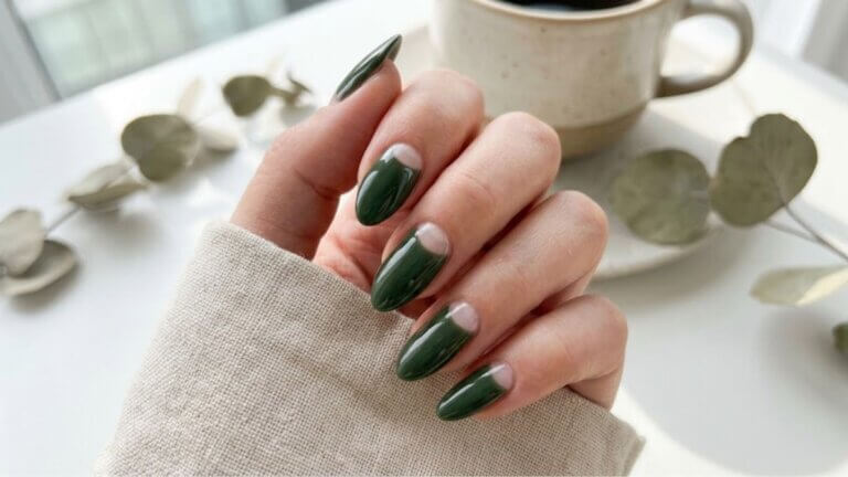 Manicura de media luna (1)